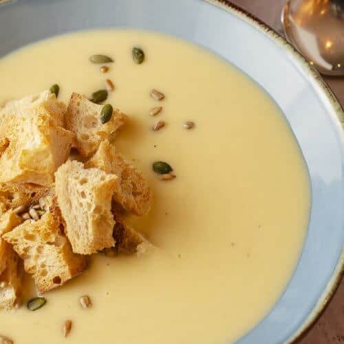 creamy parsnip and nutmeg soup