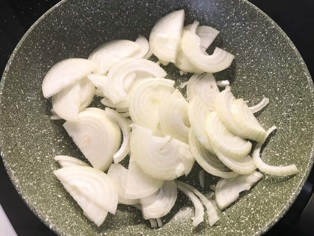 Sliced onions ready to be fried to make caramelised onions.