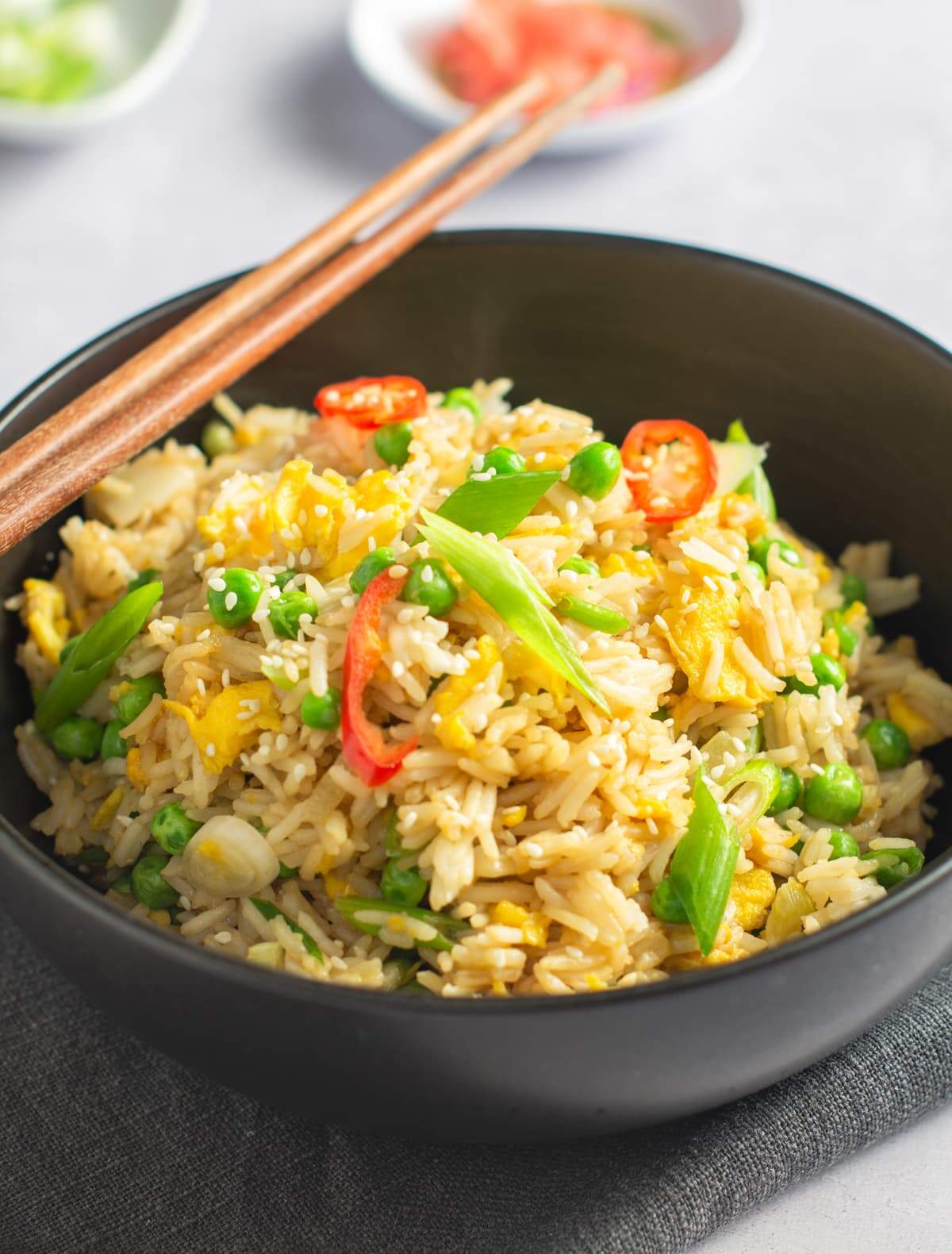 easy egg fried rice - Lost in Food