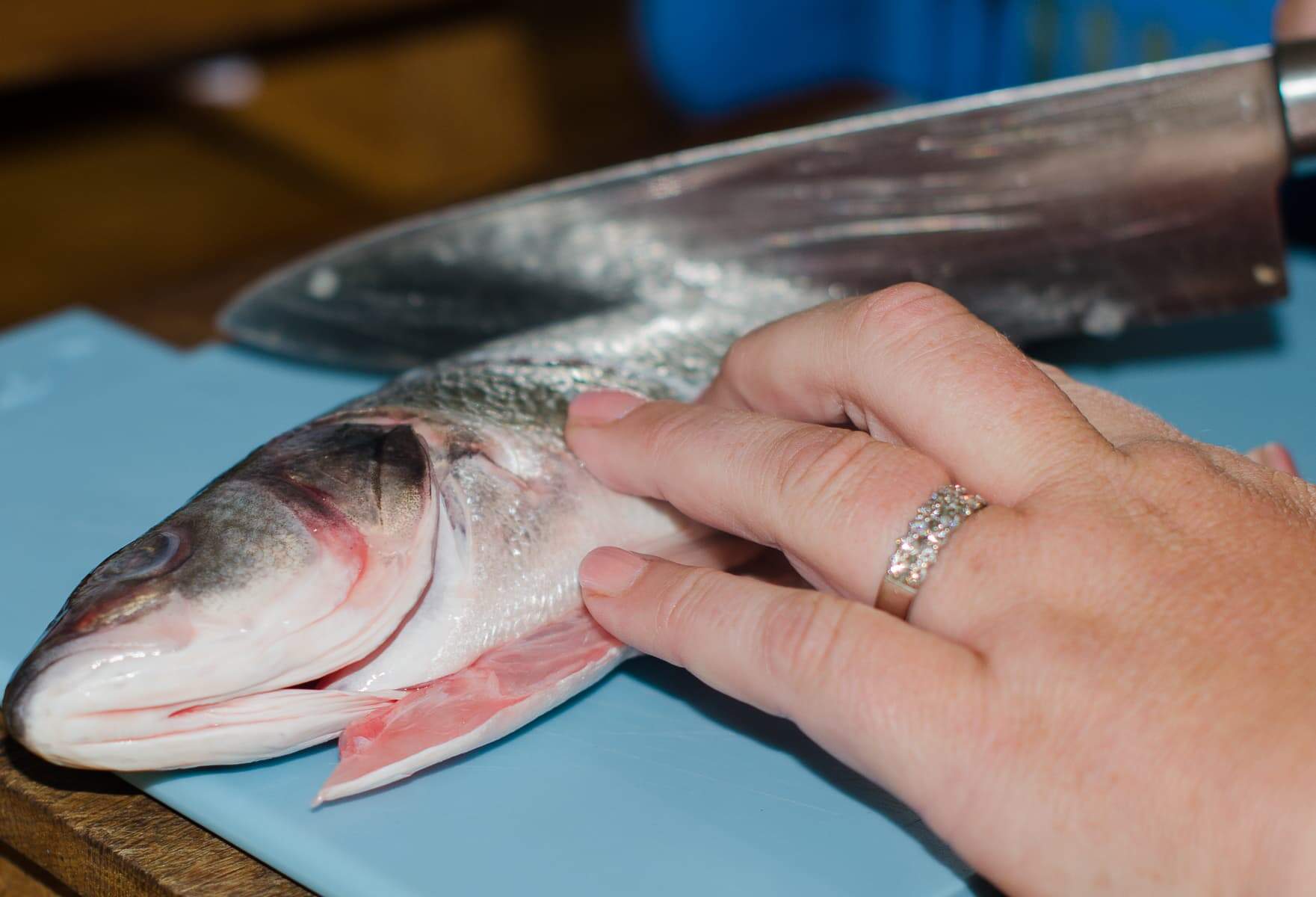 Adding slices into the skin of a fish