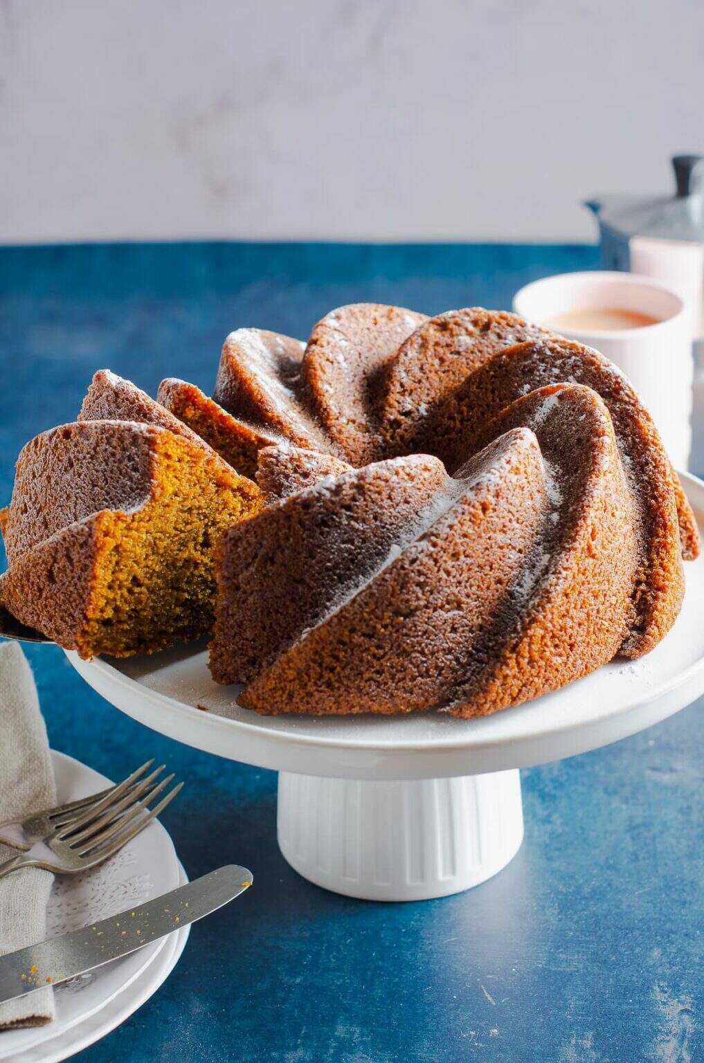 easy tomato & basil soup - Lost in Food