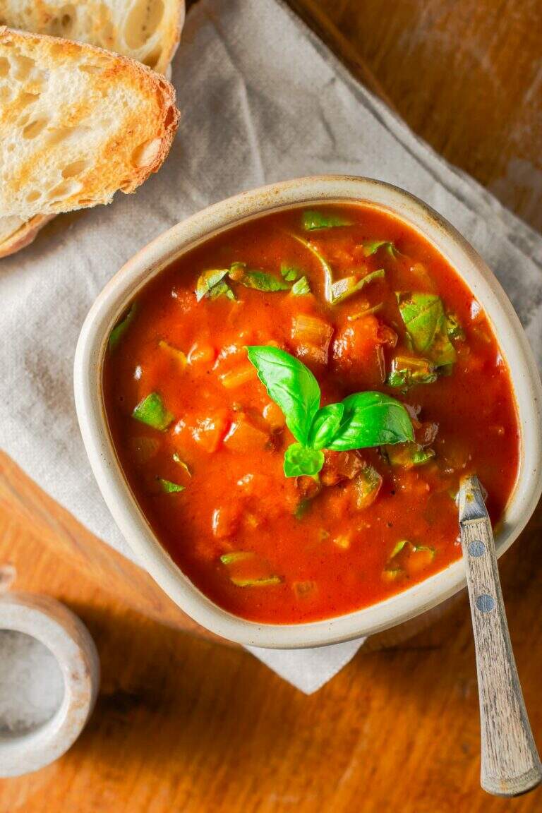 Easy Tomato & Basil Soup - Lost in Food