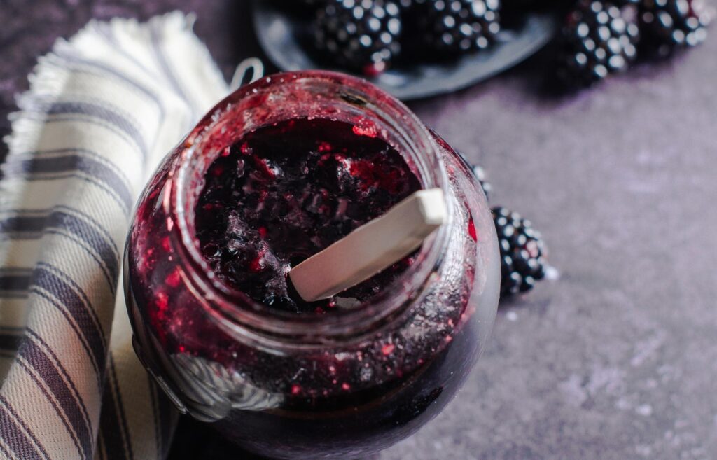 Homemade Blackberry Jelly (Bramble Jelly) Lost in Food
