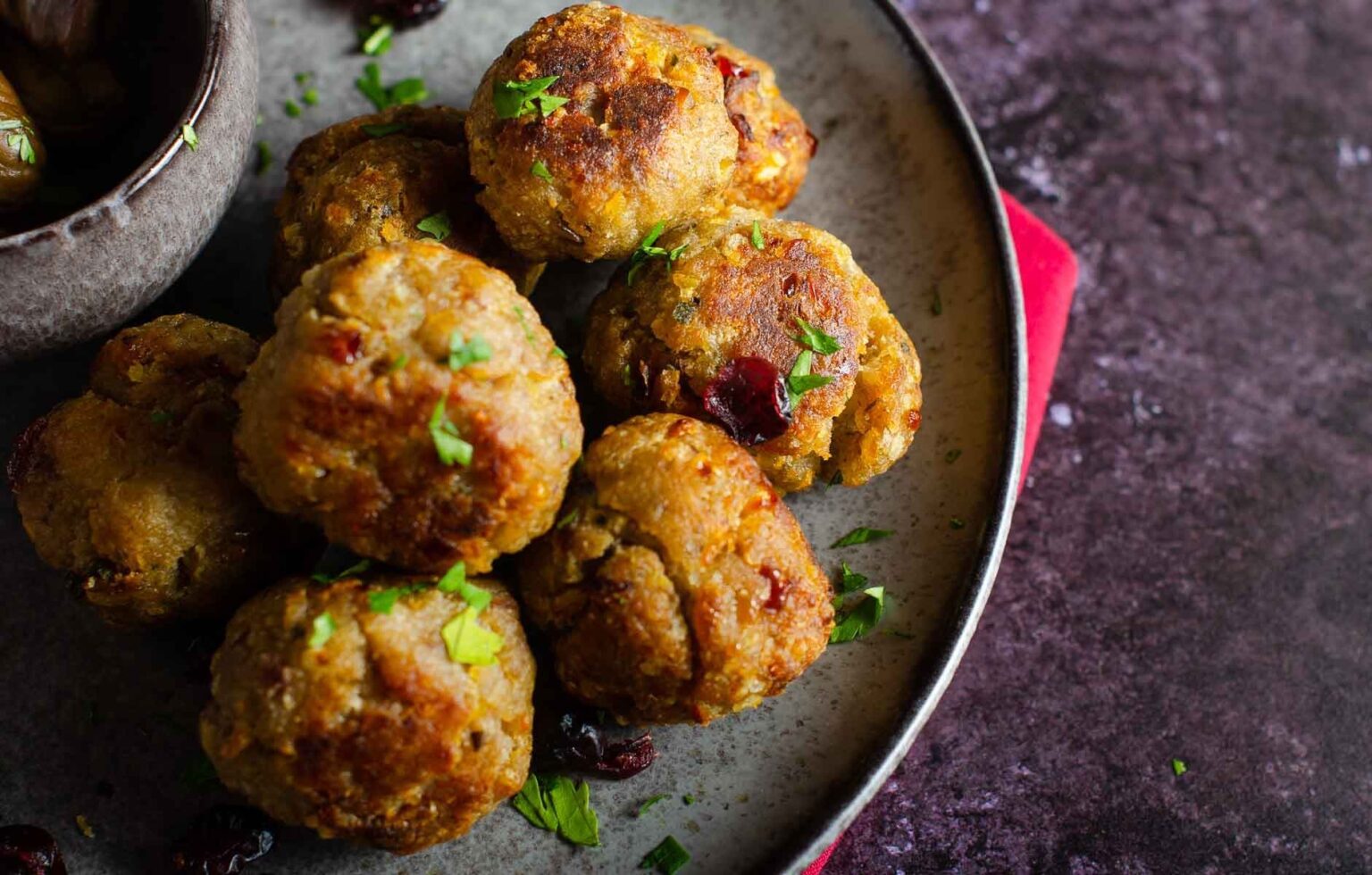 easy sausagemeat stuffing balls with cranberry, chestnut & sage Lost