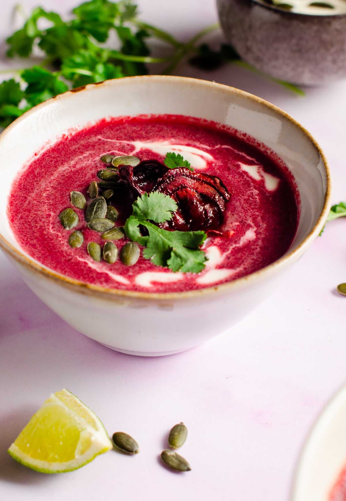 Thai beetroot soup - Lost in Food