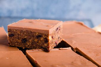 Chocolate Mincemeat Tiffin No Bake Lost In Food Chocolate Mincemeat Tiffin No Bake Lost In Food