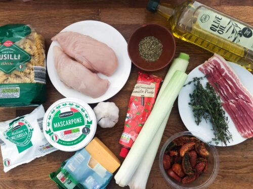 Creamy Chicken & Bacon Tomato Pasta - Lost in Food