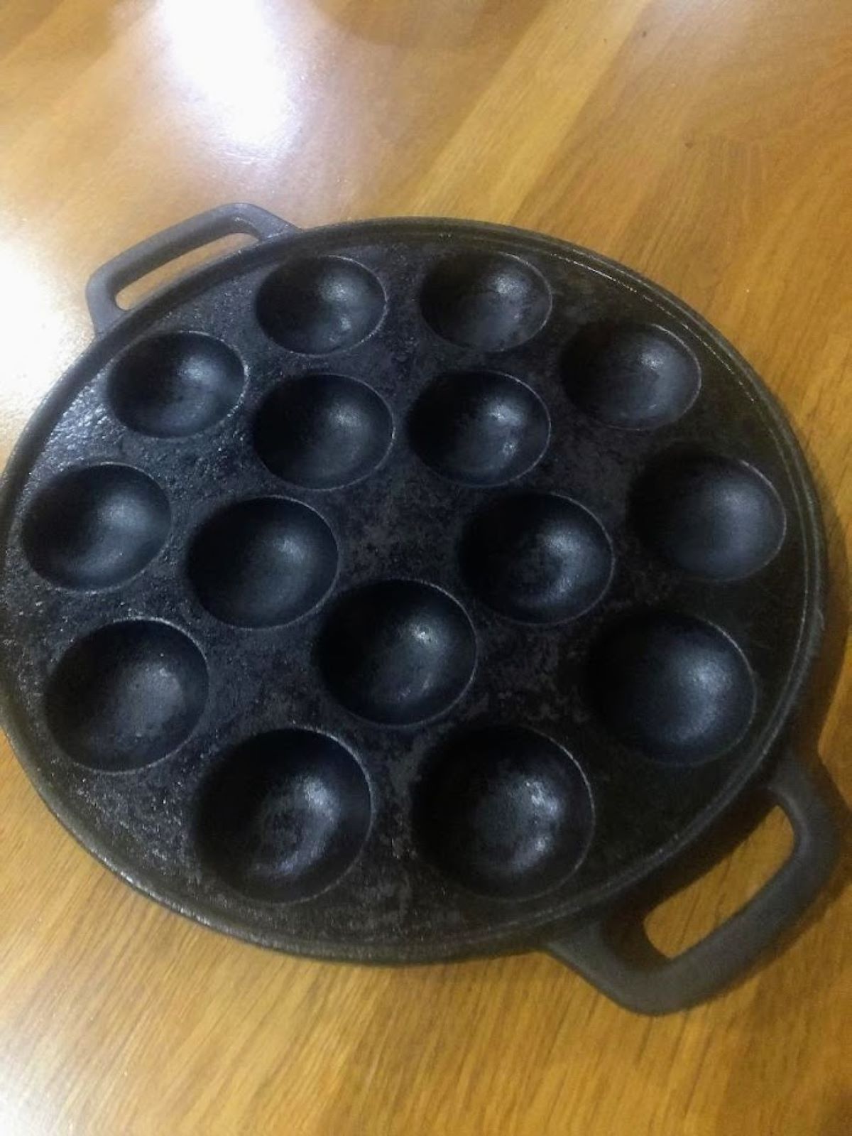 traditional cast iron poffertjes pan