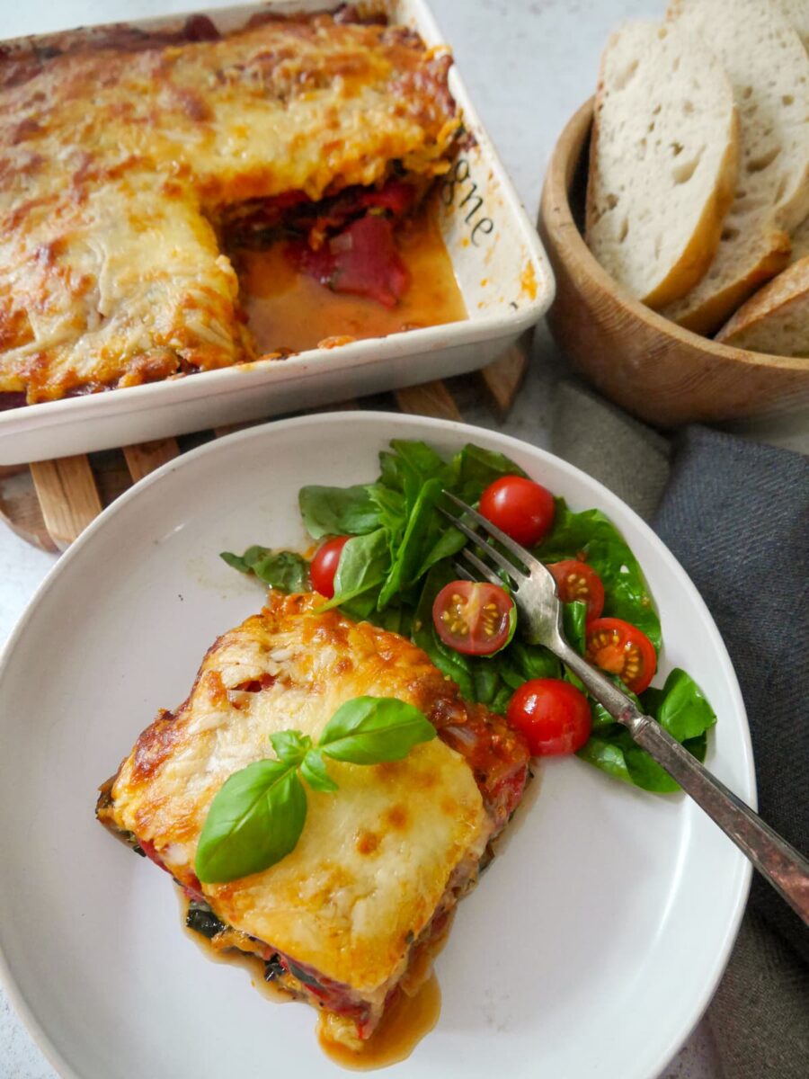 Easy Mediterranean Vegetable Bake - Lost in Food