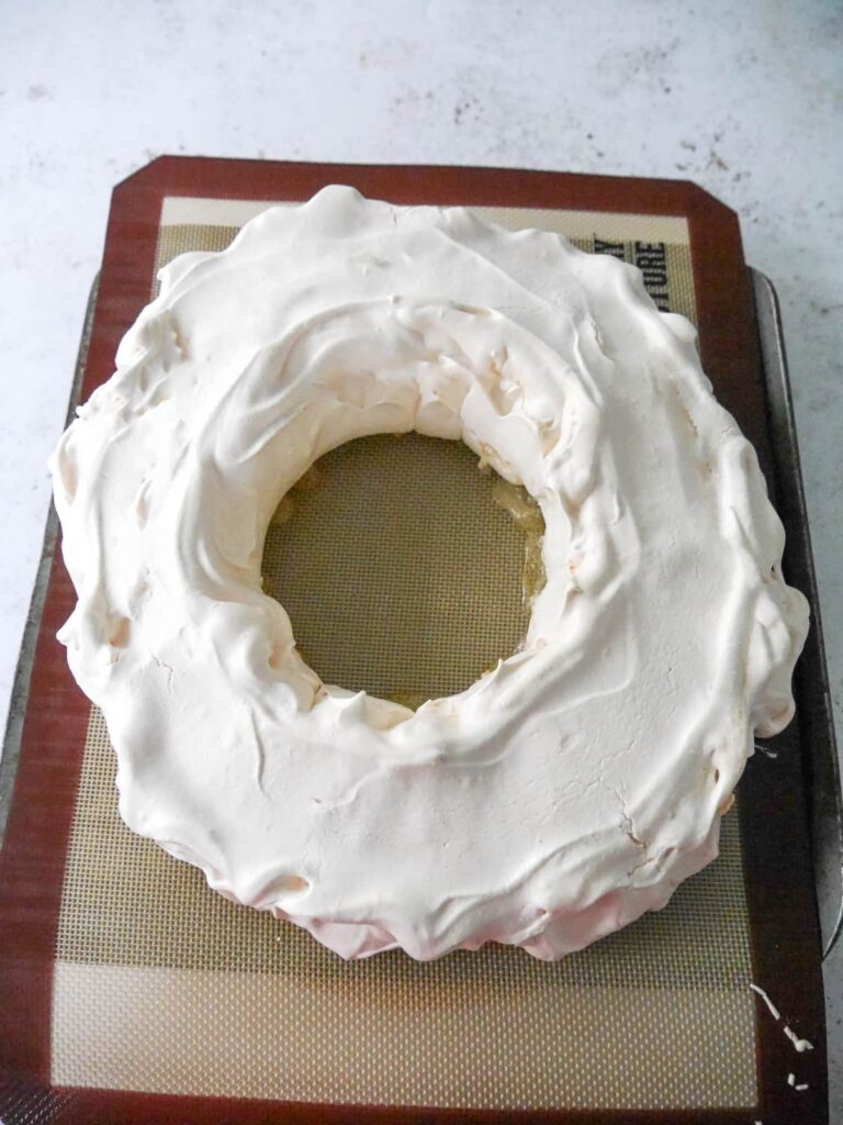 Baked Christmas pavlova meringue wreath.